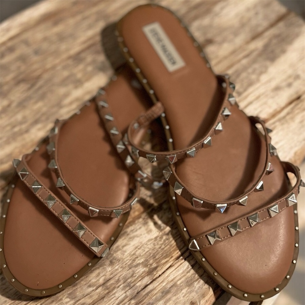 EUC Steve Madden Studded Sandals